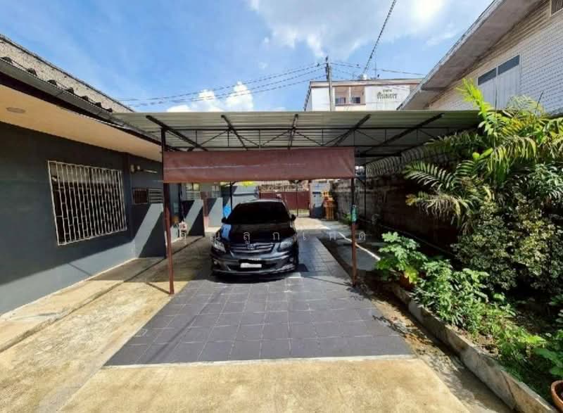 บ้านพร้อมที่ดิน หน้าปากซอยติด BTS พหลโยธิน 59, Bangkok, Anusaowari, Bang Khen, Bangkok, 4 Bedrooms, 400 sqm, Single Detached House For Sale, by คุณลูกเกด, 500491207 - DDproperty.com