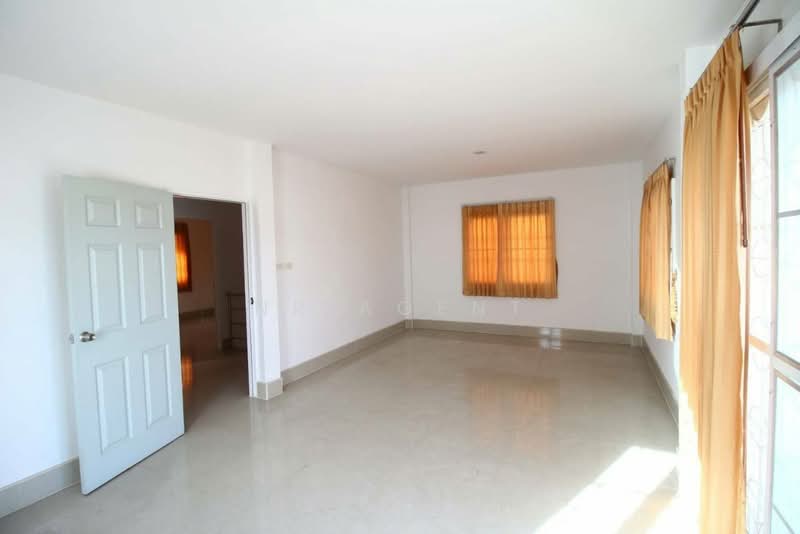 FuangFah Villa 15, Samut Prakan, Phreak Sa Mai, Muang Samut Prakarn, Samut Prakan, 4 Bedrooms, 125 sqm, Semi-Detached House (Twin House) For Sale, by NR AGENT, 500491221 - DDproperty.com