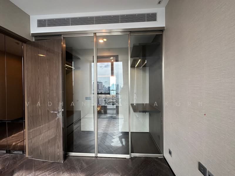 The Esse Sukhumvit 36, Bangkok, Soi Sukhumvit 36, Sukhumvit Road, Phra Kanong, Khlong Toei, Bangkok, 1 Bedroom, 38 sqm, Condo For Rent, by Nicha Vadhanasiriyakorn, 500491242 - DDproperty.com