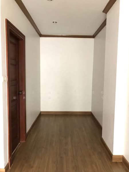 Baan Klang Krung Resort (Ratchada 7) : บ้านกลางกรุงรีสอร์ท รัชดา ซอย7, กรุงเทพ, 7 ซอย รัชดาภิเษก, ดินแดง, กรุงเทพ, 61 ตร.ม., คอนโด ขาย, โดย บจ.แอเรีย66 เรียล เอสเตท จำกัด, 500491261 - DDproperty.com