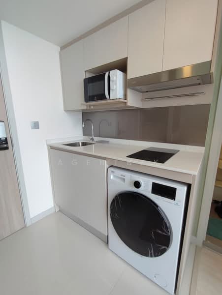 Knightsbridge Prime Sathorn, Bangkok, 599 Naradhiwas Rajanagarindra Road, Thung Maha Mek, Sathon, Bangkok, 1 Bedroom, 44 sqm, Condo For Rent, by Agentbkk, 500491263 - DDproperty.com