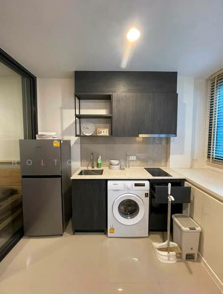 XT Huaikhwang, Bangkok, 244 Ratchadaphisek Road, Huai Khwang, Bangkok, 1 Bedroom, 30 sqm, Condo For Rent, by Holtop Property, 500491264 - DDproperty.com
