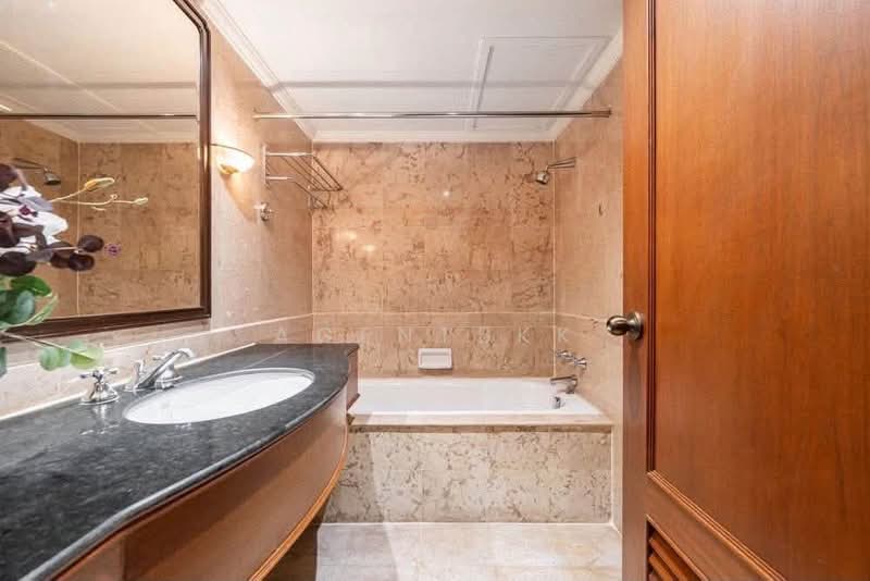Sailom Suite, Bangkok, 141 Sana Nikhom 1 Soi 12, Chan Kasem, Chatuchak, Bangkok, 1 Bedroom, 57 sqm, Condo For Rent, by Agentbkk, 500491288 - DDproperty.com