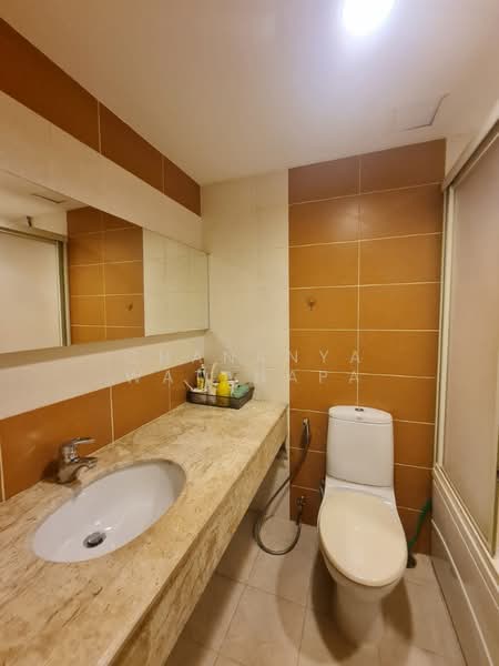 Lumpini Suite Ratchada-Rama 3, Bangkok, Soi Naradhiwat Rajanagarindra 30, Chong Nonsi, Yan Nawa, Bangkok, 1 Bedroom, 50 sqm, Condo For Rent, by Chananya Watanapa, 500491300 - DDproperty.com