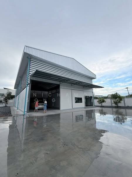ให้เช่าโรงงานสร้างใหม่ ยังไม่เคยใช้งาน ผังสีม่วง พื้นที่1ไร่ 80ตรว. อ.กระทุ่มแบน สมุทรสาคร, สมุทรสาคร, อ้อมน้อย, กระทุ่มแบน, สมุทรสาคร, 600 ตร.ม., โกดัง-โรงงาน ให้เช่า, โดย Nichamon Buasong (Pheung), 500491331 - DDproperty.com