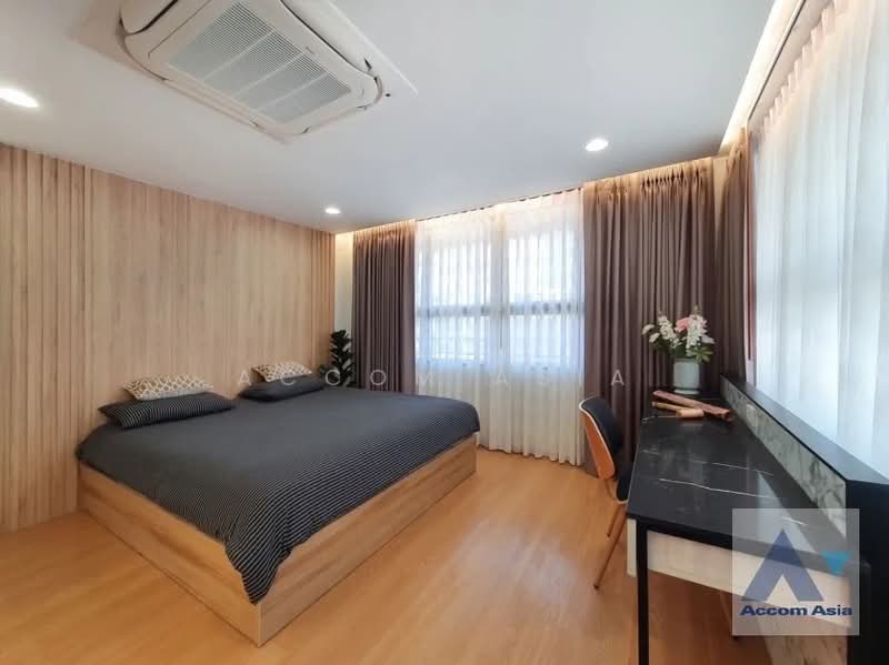 Acadamia Grand Tower, Bangkok, Soi Sukhumvit 43, Khlong Tan Nua, Watthana, Bangkok, 3 Bedrooms, 194 sqm, Condo For Rent, by Accom Asia, 500491345 - DDproperty.com