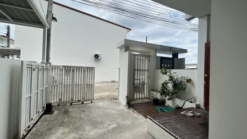 Sansai, Chiang Mai, Thailand, Chiang Mai, San Sai Noi, San Sai, Chiang Mai, 2 Bedrooms, 125 sqm, Townhouse For Rent, by Surat Premsri, 500491392 - DDproperty.com