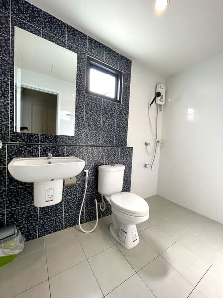 The Modish Ratchaphruek-Kanchanapisek, Pathum Thani, Ratchaphruek 77 Road, Khlong Phra Udom, Lat Lum Kaeo, Pathum Thani, 4 Bedrooms, 150 sqm, Townhouse For Sale, by Niwet kusol, 500491411 - DDproperty.com