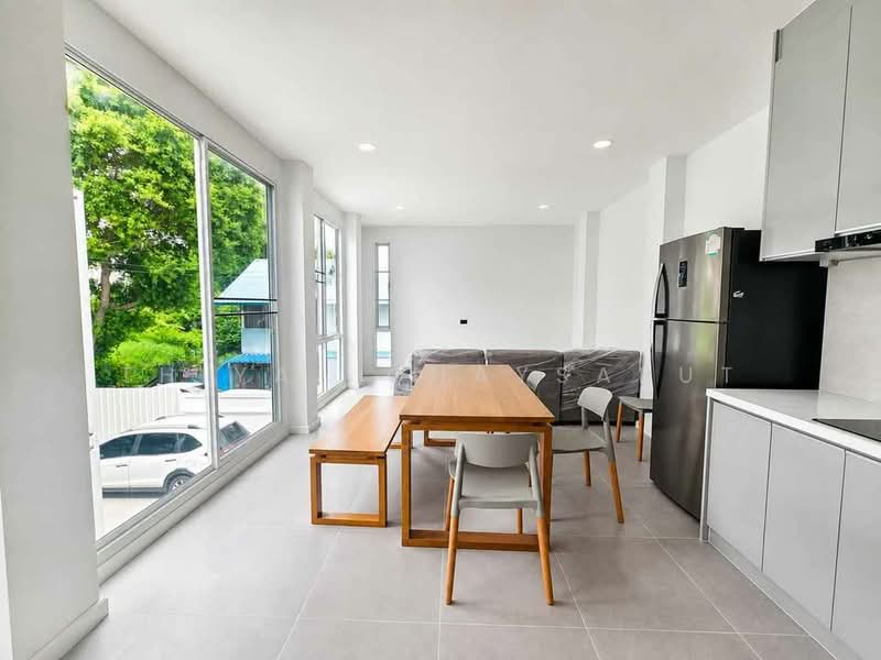 โฮมออฟฟิศ วังหิน32แยก6, Bangkok, Lat Phrao, Bangkok, 3 Bedrooms, 300 sqm, Single Detached House For Rent, by Thiya Chaysabut, 500491428 - DDproperty.com