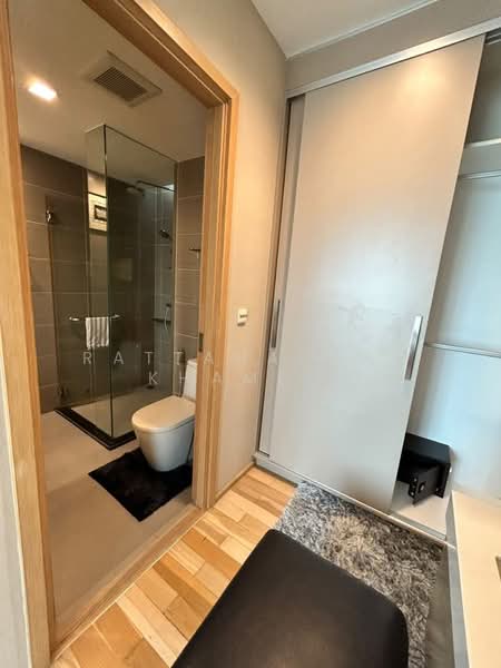 Siri At Sukhumvit, Bangkok, 902 Sukhumvit Road, Phra Kanong, Khlong Toei, Bangkok, 2 Bedrooms, 70 sqm, Condo For Rent, by Rattanaporn Khamlit, 500491434 - DDproperty.com