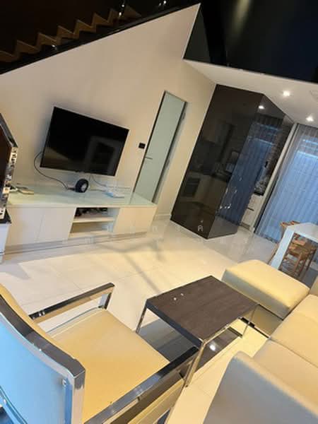 Baan Klang Muang Ratchayothin, Bangkok, 464 Phahonyothin Alley, Sena Nikhom, Chatuchak, Bangkok, 3 Bedrooms, 195 sqm, Townhouse For Rent, by นัฐพงค์ มณีอัครเนตร, 500491436 - DDproperty.com