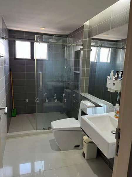Baan Klang Muang Ratchayothin, Bangkok, 464 Phahonyothin Alley, Sena Nikhom, Chatuchak, Bangkok, 3 Bedrooms, 195 sqm, Townhouse For Rent, by นัฐพงค์ มณีอัครเนตร, 500491436 - DDproperty.com