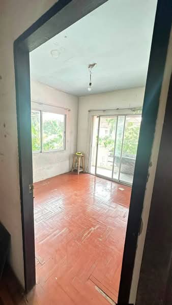 Baan Pornthisan 6, Pathum Thani, Bung Bon, Nong Sua, Pathum Thani, 5 Bedrooms, 110 sqm, Townhouse For Sale, by Connex Property, 500491487 - DDproperty.com