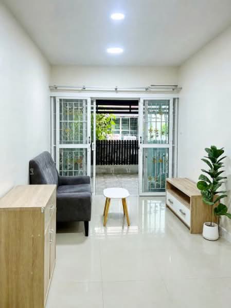 ไม่พบโครงการ, Samut Prakan, คู่ขนานบางนา-ตราด, Bangphli Yai, Bang Plee, Samut Prakan, 3 Bedrooms, 140 sqm, Townhouse For Rent, by ณัฐพงศ์ สุนทรอรุณ, 500491529 - DDproperty.com