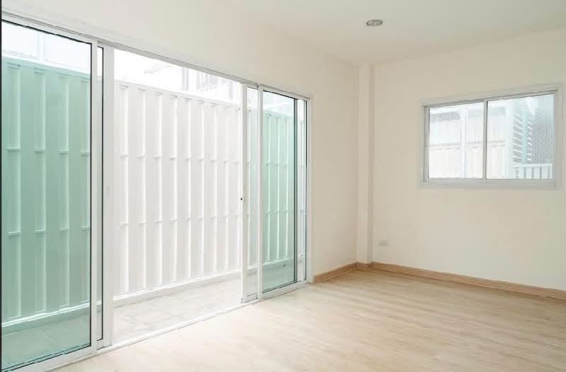 Grandity Sathupradit, Bangkok, Sathupradit Road, Bang Klo, Bang Kho Laem, Bangkok, 3 Bedrooms, 180 sqm, Townhouse For Sale, by คุณ รสรินทร์, 500491537 - DDproperty.com