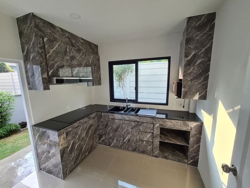 Centro Maha Chesadabodin Bridge, Nonthaburi, Soi Sai Ma 8, Sai Ma, Muang Nonthaburi, Nonthaburi, 3 Bedrooms, 175 sqm, Single Detached House For Sale, by คุณ รสรินทร์, 500491543 - DDproperty.com