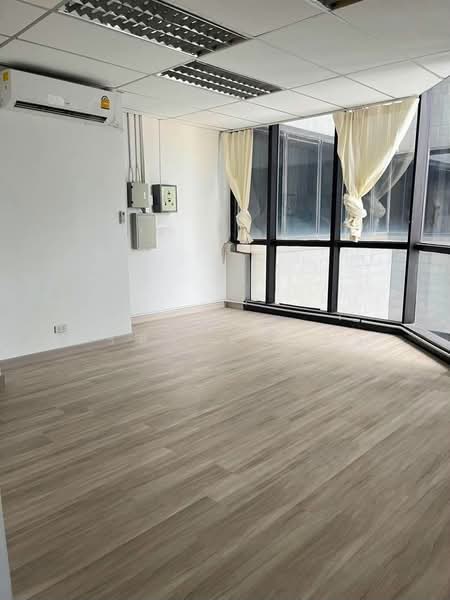 ออฟฟิศ/สำนักงาน ให้เช่า 181 ตรม. ห้วยขวาง รัชดา พระราม9 กรุงเทพฯ (TO8-3026), Bangkok, พระราม9, Huai Khwang, Bangkok, , 181 sqm, Office Space For Rent, by ณภัทร พรสิริเมธากุล, 500491565 - DDproperty.com