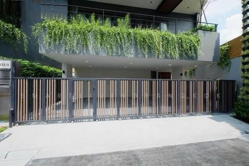 Arna Ekkamai, Bangkok, 332 Soi Sukhumvit 65 Sukhumvit Road, Phra Kanong Nua, Watthana, Bangkok, 4 Bedrooms, 500 sqm, Single Detached House For Rent, by SmartLivingBangkok, 500491569 - DDproperty.com