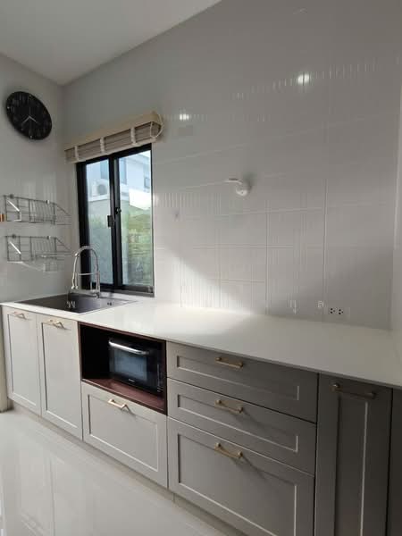 Perfect Park Suvarnabhumi, Bangkok, Romklao Road, Min Buri, Bangkok, 4 Bedrooms, 142 sqm, Single Detached House For Sale, by ณภัทร พรสิริเมธากุล, 500491578 - DDproperty.com