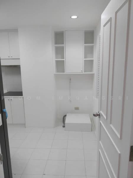 Acadamia Grand Tower, Bangkok, Soi Sukhumvit 43, Khlong Tan Nua, Watthana, Bangkok, 2 Bedrooms, 66 sqm, Condo For Rent, by Phoom Imruangsri, 500491612 - DDproperty.com