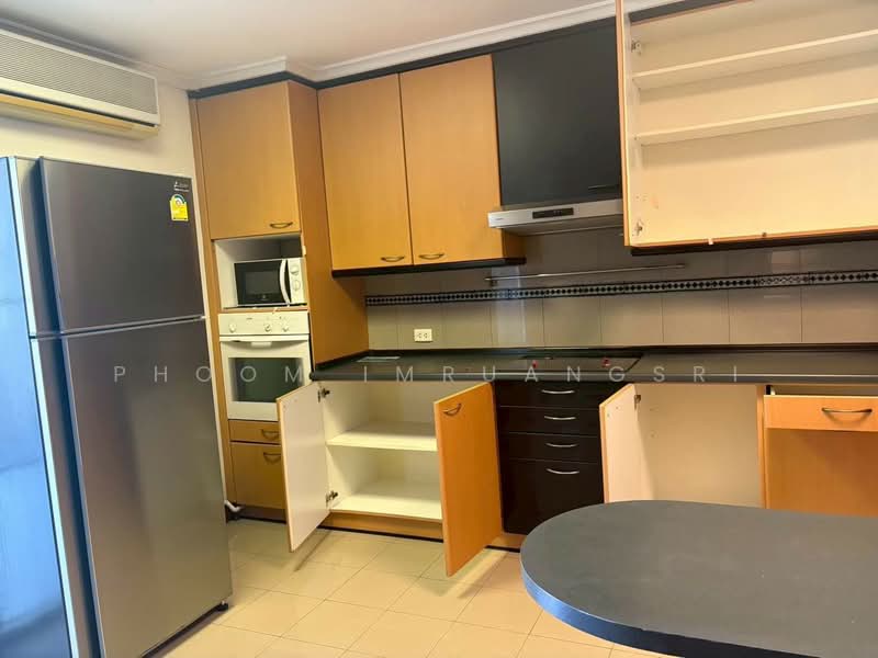 Kallista Mansion, Bangkok, 64 Soi Sukhumvit 11, Khlongtoei Nua, Watthana, Bangkok, 3 Bedrooms, 315 sqm, Condo For Rent, by Phoom Imruangsri, 500491615 - DDproperty.com