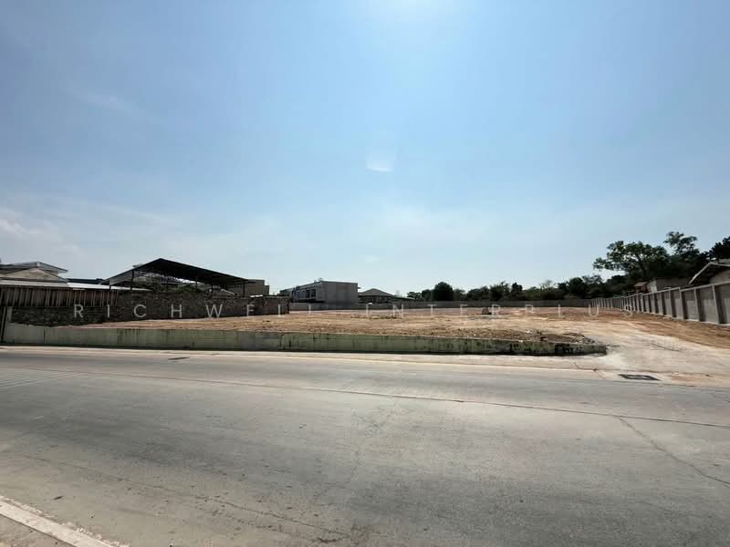 Land for sale in Nong Prue, Pattaya, 2 rai (approx. 0.8 acres), already filled and leveled, Chon Buri (Pattaya), Nong Pru, Bang Lamung (Pattaya), Chon Buri (Pattaya), , 4,075 sqm, Land For Sale, by RICHWELL INTERPLUS, 500491692 - DDproperty.com