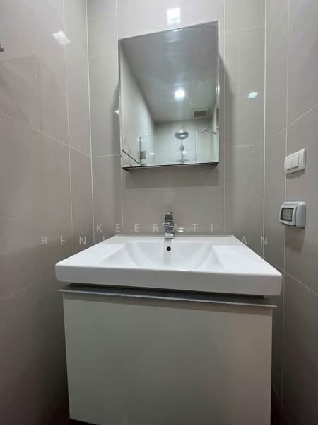 Park Origin Phrom Phong (Park 24), Bangkok, 68 Soi Sukhumvit 24, Khong Tan, Khlong Toei, Bangkok, 1 Bedroom, 26 sqm, Condo For Sale, by Keerati Benjasupawan, 500491736 - DDproperty.com