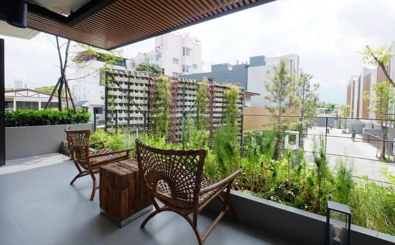 Arna Ekkamai, Bangkok, 332 Soi Sukhumvit 65 Sukhumvit Road, Phra Kanong Nua, Watthana, Bangkok, 4 Bedrooms, 550 sqm, Single Detached House For Rent, by Adisorn Ploymeerassamee, 500491777 - DDproperty.com