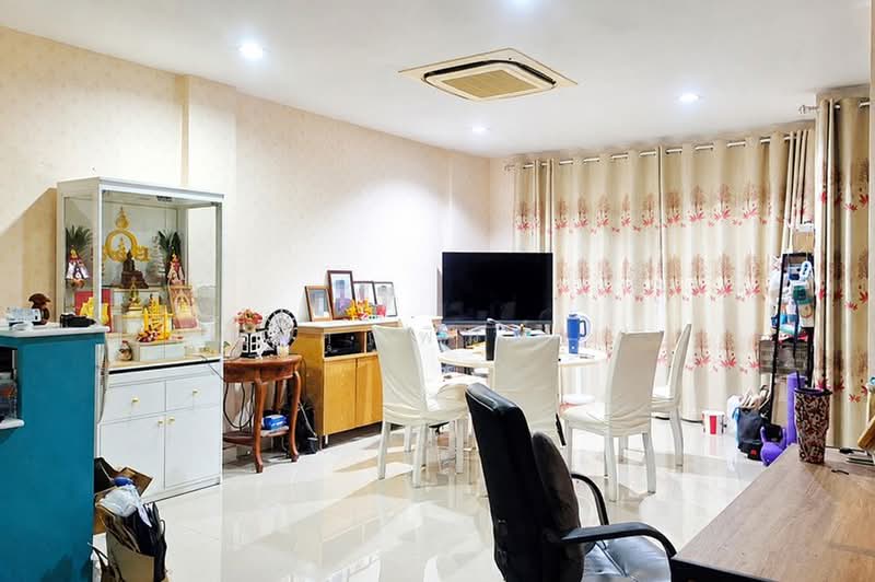 Uptown Sathupradit : อัพทาวน์ สาธุประดิษฐ์, กรุงเทพ, ซอย จันทน์ 43 แยก 26-5, บางโคล่, บางคอแหลม, กรุงเทพ, 250 ตร.ม., ทาวน์เฮ้าส์ ขาย, โดย คุณพิมพ์, 500491781 - DDproperty.com