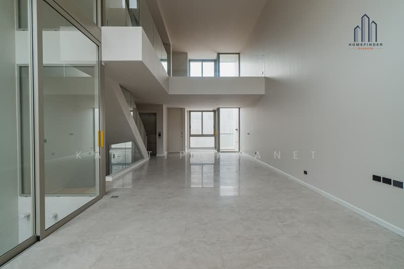Luka Courtyard Ekamai, Bangkok, Bang Kapi, Huai Khwang, Bangkok, 4 Bedrooms, 450 sqm, Townhouse For Sale, by Kay Tippayanet, 500491787 - DDproperty.com