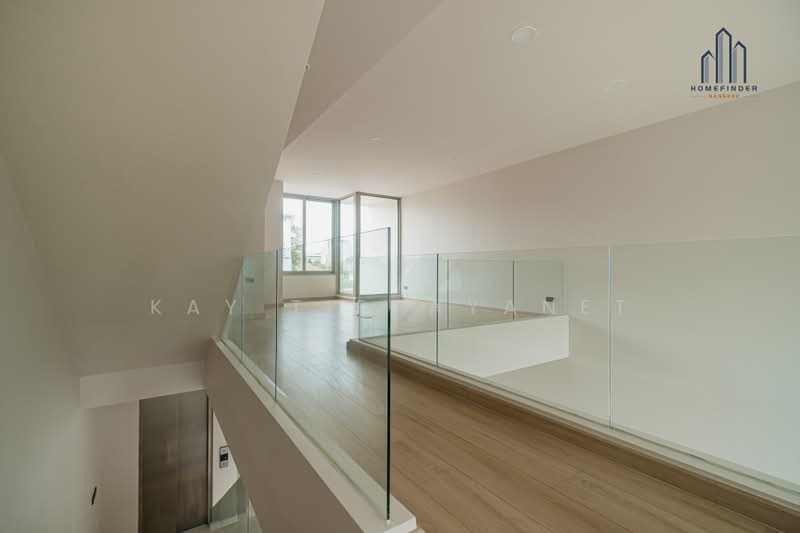 Luka Courtyard Ekamai, Bangkok, Bang Kapi, Huai Khwang, Bangkok, 4 Bedrooms, 450 sqm, Townhouse For Sale, by Kay Tippayanet, 500491787 - DDproperty.com