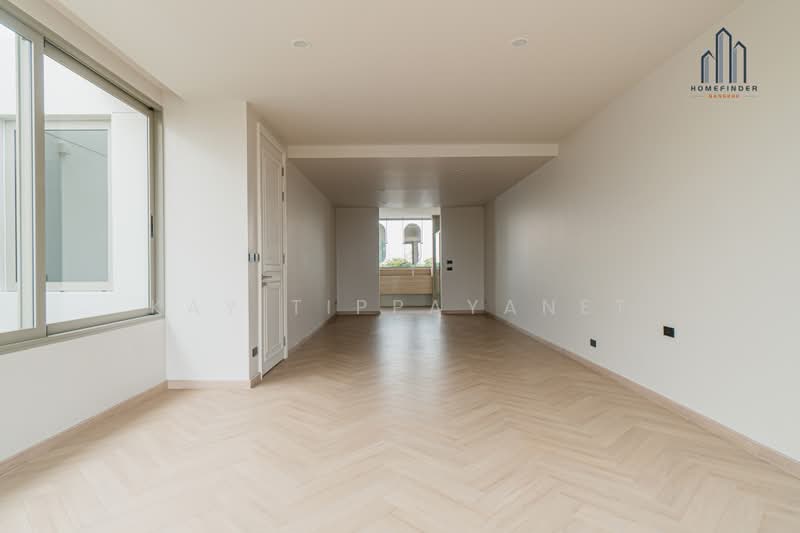 Luka Courtyard Ekamai, Bangkok, Bang Kapi, Huai Khwang, Bangkok, 4 Bedrooms, 450 sqm, Townhouse For Sale, by Kay Tippayanet, 500491787 - DDproperty.com