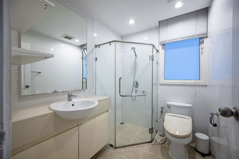 Siri Residence, Bangkok, 21 Soi Sukhumvit 24, Khong Tan, Khlong Toei, Bangkok, 2 Bedrooms, 95 sqm, Condo For Rent, by Kanrutai Dawruang, 500491794 - DDproperty.com