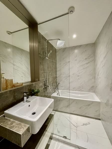 Fynn Asoke, Bangkok, 28 Sukhumvit 10 Alley, Khlong Toei, Bangkok, 1 Bedroom, 37 sqm, Condo For Rent, by Hathaichanok Saenset, 500491807 - DDproperty.com