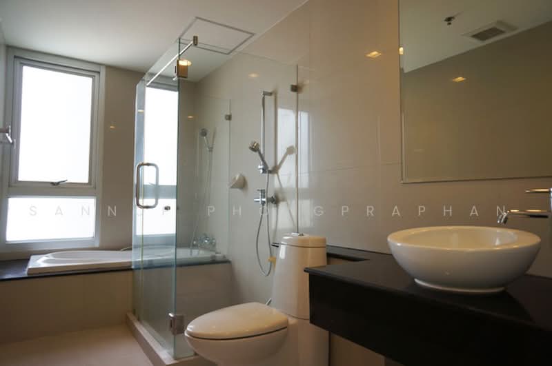 Nusasiri Grand, Bangkok, Soi Sukhumvit 42, Phra Kanong, Khlong Toei, Bangkok, 2 Bedrooms, 126 sqm, Condo For Rent, by Sannop Phongpraphan, 500491835 - DDproperty.com