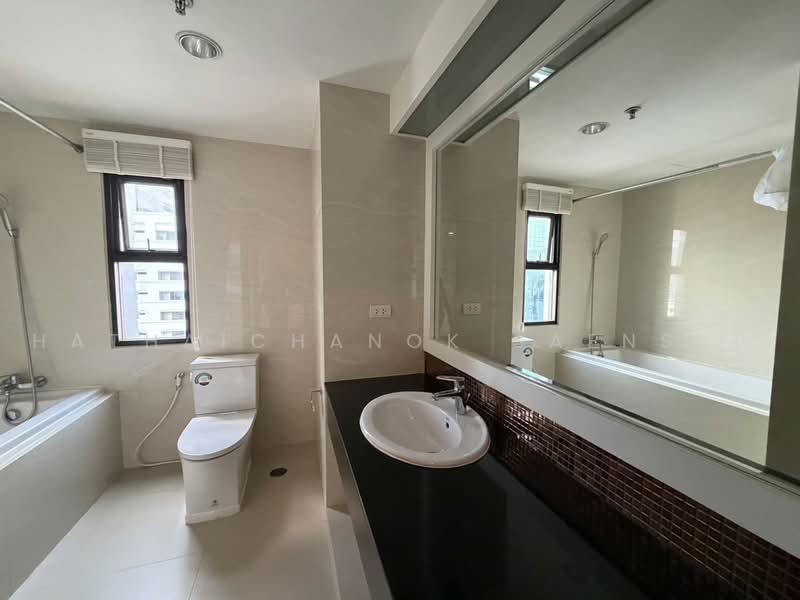 G.P. Grande Tower, Bangkok, 55 Sukhumvit 23, Khlongtoei Nua, Watthana, Bangkok, 3 Bedrooms, 220 sqm, Condo For Rent, by Hathaichanok Saenset, 500491836 - DDproperty.com