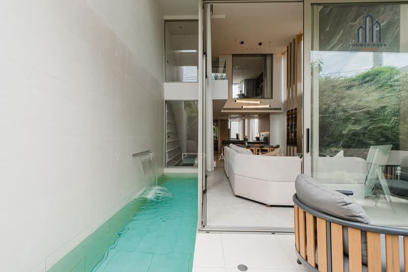 Luka Courtyard Ekamai, Bangkok, Bang Kapi, Huai Khwang, Bangkok, 4 Bedrooms, 450 sqm, Townhouse For Sale, by Kay Tippayanet, 500491855 - DDproperty.com