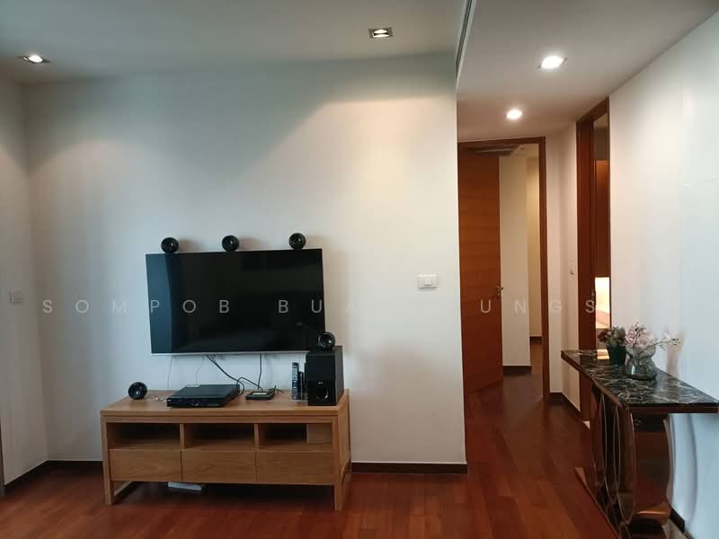 ASHTON Morph 38, Bangkok, 88 Soi Sukhumvit 38, Phra Kanong, Khlong Toei, Bangkok, 2 Bedrooms, 70 sqm, Condo For Rent, by Sompob Buaparungsri, 500491869 - DDproperty.com
