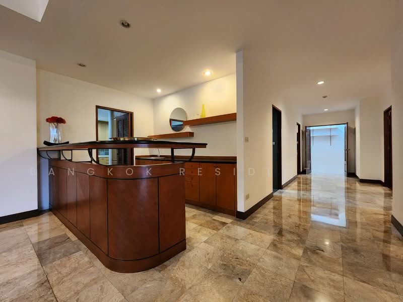Raintree Village Apartment, Bangkok, 21 Soi Sukhumvit 41, Khlong Tan Nua, Watthana, Bangkok, 3 Bedrooms, 278 sqm, Apartment For Rent, by Bangkok Residential, 500491877 - DDproperty.com