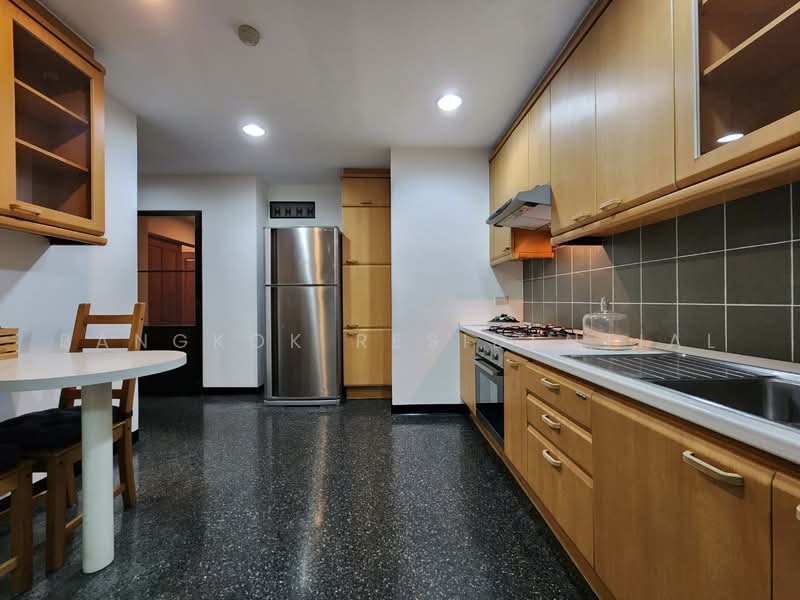 Raintree Village Apartment, Bangkok, 21 Soi Sukhumvit 41, Khlong Tan Nua, Watthana, Bangkok, 3 Bedrooms, 278 sqm, Apartment For Rent, by Bangkok Residential, 500491877 - DDproperty.com