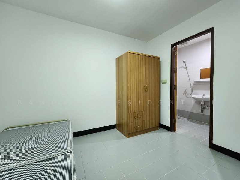 Raintree Village Apartment, Bangkok, 21 Soi Sukhumvit 41, Khlong Tan Nua, Watthana, Bangkok, 3 Bedrooms, 278 sqm, Apartment For Rent, by Bangkok Residential, 500491877 - DDproperty.com