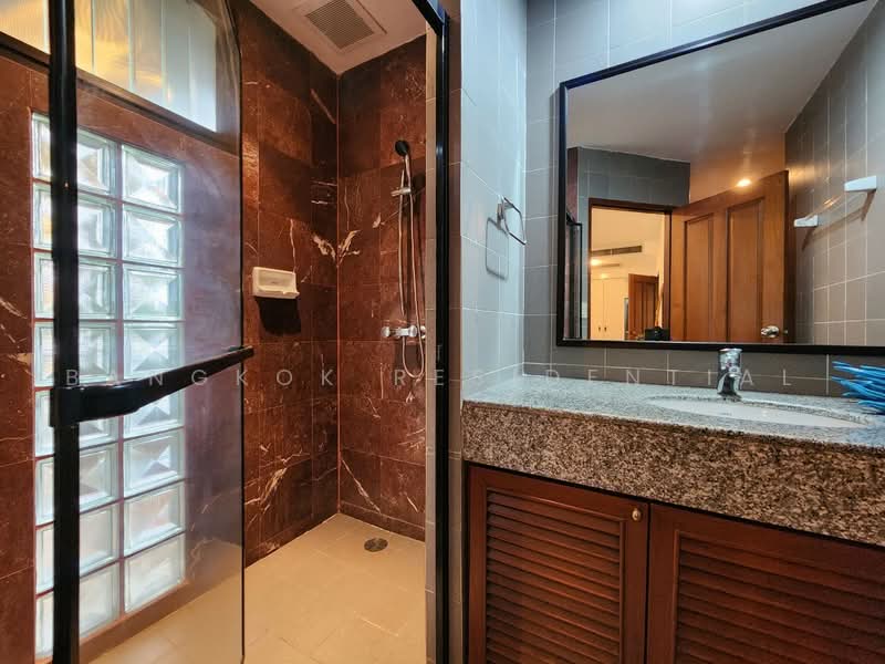 Raintree Village Apartment, Bangkok, 21 Soi Sukhumvit 41, Khlong Tan Nua, Watthana, Bangkok, 3 Bedrooms, 278 sqm, Apartment For Rent, by Bangkok Residential, 500491877 - DDproperty.com