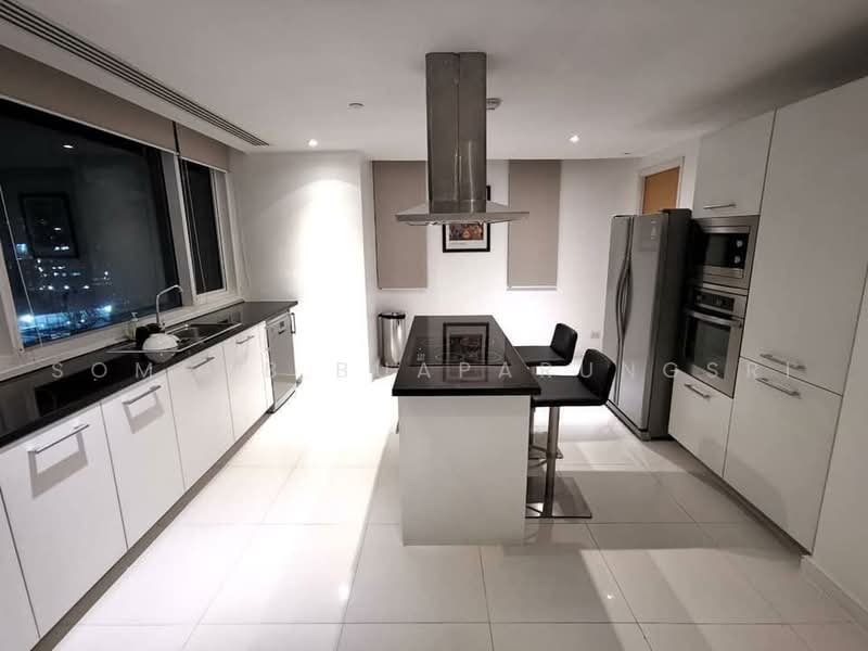 Fullerton Sukhumvit, Bangkok, Sukhumvit Road, Khlong Tan Nua, Watthana, Bangkok, 3 Bedrooms, 170 sqm, Condo For Rent, by Sompob Buaparungsri, 500491883 - DDproperty.com