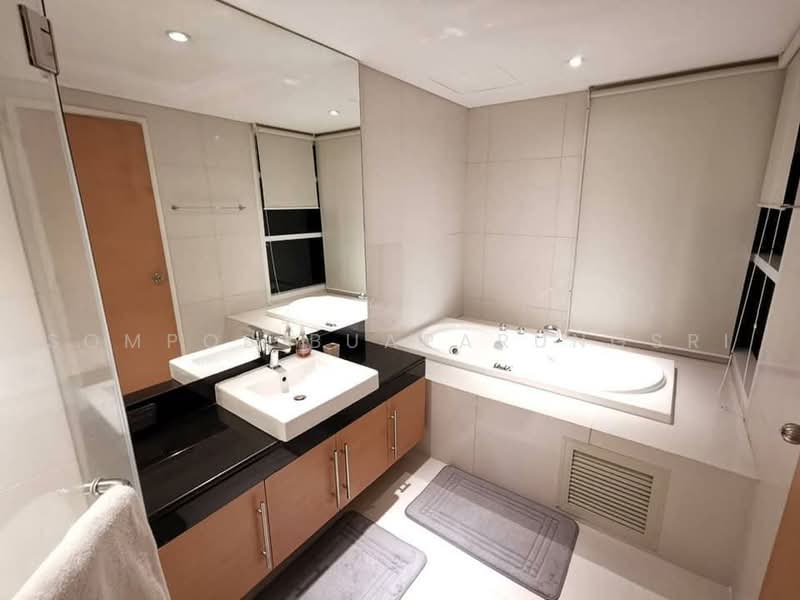 Fullerton Sukhumvit, Bangkok, Sukhumvit Road, Khlong Tan Nua, Watthana, Bangkok, 3 Bedrooms, 170 sqm, Condo For Rent, by Sompob Buaparungsri, 500491883 - DDproperty.com