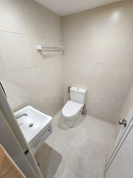 ทาวน์เฮ้าส์ : ซอยเรวดี 57 นนทบุรี, Nonthaburi, Talat Kwan, Muang Nonthaburi, Nonthaburi, 3 Bedrooms, 136 sqm, Townhouse For Sale, by Poonyaporn Veerabulyarit, 500491884 - DDproperty.com