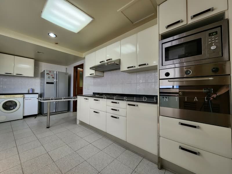 President Park Sukhumvit 24, Bangkok, 99 Sukhumvit 24 Alley, Khlongtoei Nua, Watthana, Bangkok, 3 Bedrooms, 260 sqm, Condo For Rent, by Bangkok Residential, 500491919 - DDproperty.com