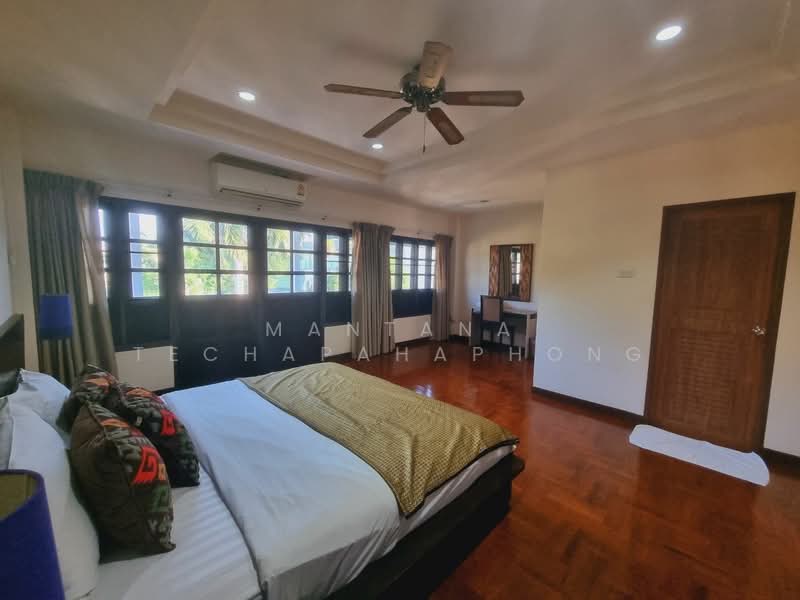Baan Thai Villas, Chon Buri (Pattaya), Si Racha, Chon Buri (Pattaya), 4 Bedrooms, 270 sqm, Townhouse For Rent, by Mantana Techapahaphong, 500491950 - DDproperty.com