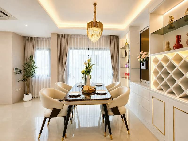 undefined, Chon Buri (Pattaya), Nong Pru, Bang Lamung (Pattaya), Chon Buri (Pattaya), 4 Bedrooms, 325 sqm, Single Detached House For Rent, by Mantana Techapahaphong, 500491959 - DDproperty.com
