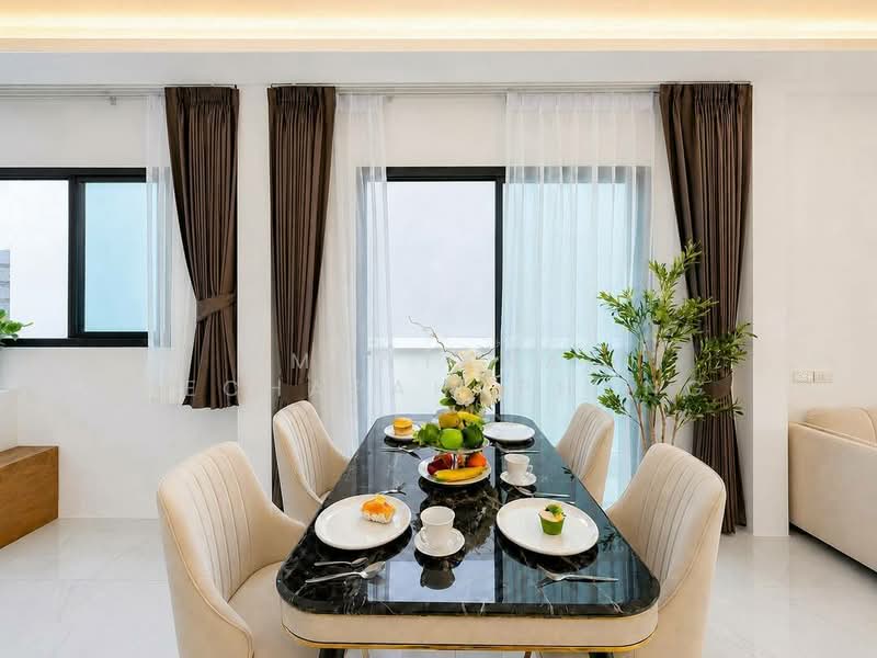 3-BR House, Chon Buri (Pattaya), Nong Pru, Bang Lamung (Pattaya), Chon Buri (Pattaya), 3 Bedrooms, 204 sqm, Single Detached House For Rent, by Mantana Techapahaphong, 500491966 - DDproperty.com