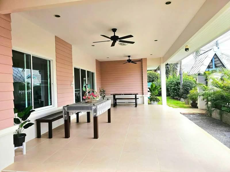 3-BR House, Prachuap Khiri Khan, Nong Kae, Hua Hin, Prachuap Khiri Khan, 3 Bedrooms, 180 sqm, Single Detached House For Rent, by Mantana Techapahaphong, 500491993 - DDproperty.com